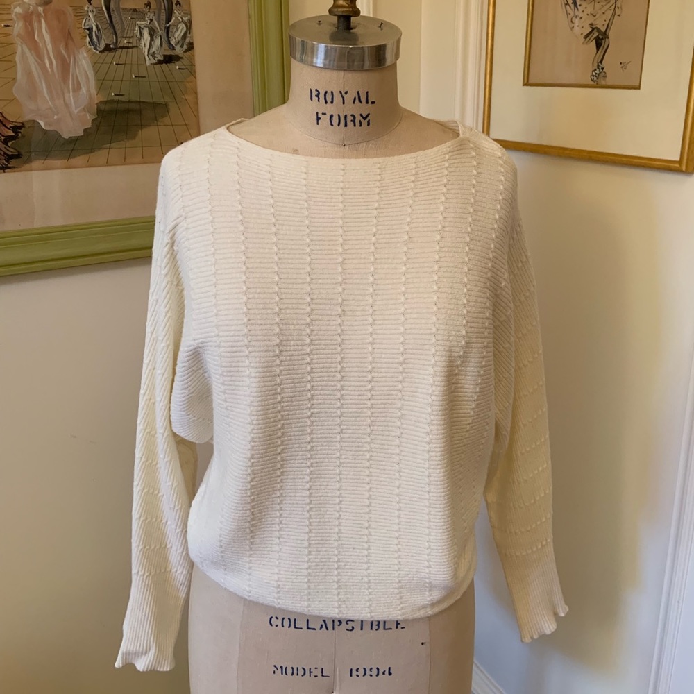 Off white texture sweater